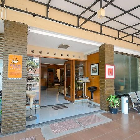 Sky Hotel Buah Batu 1 Бандунг Экстерьер фото