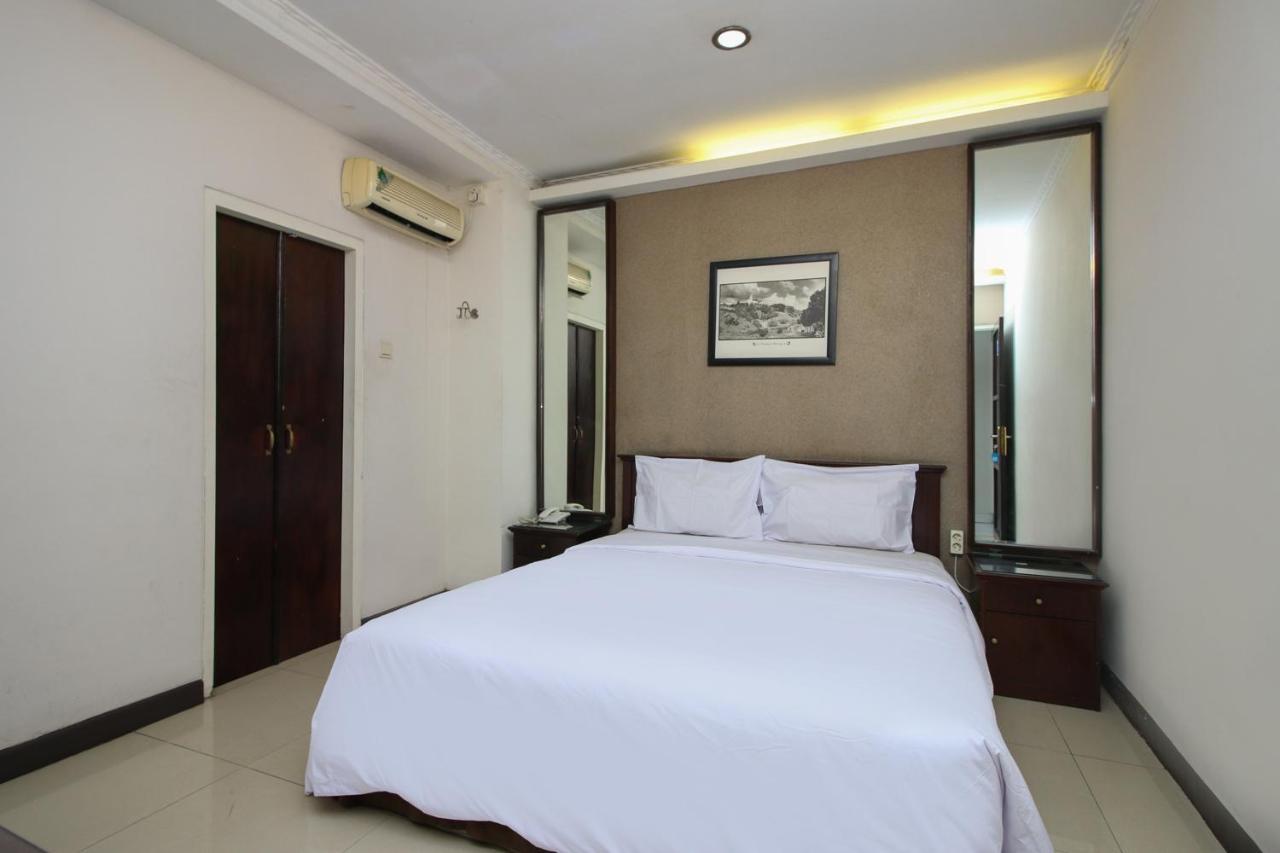 Sky Hotel Buah Batu 1 Бандунг Экстерьер фото