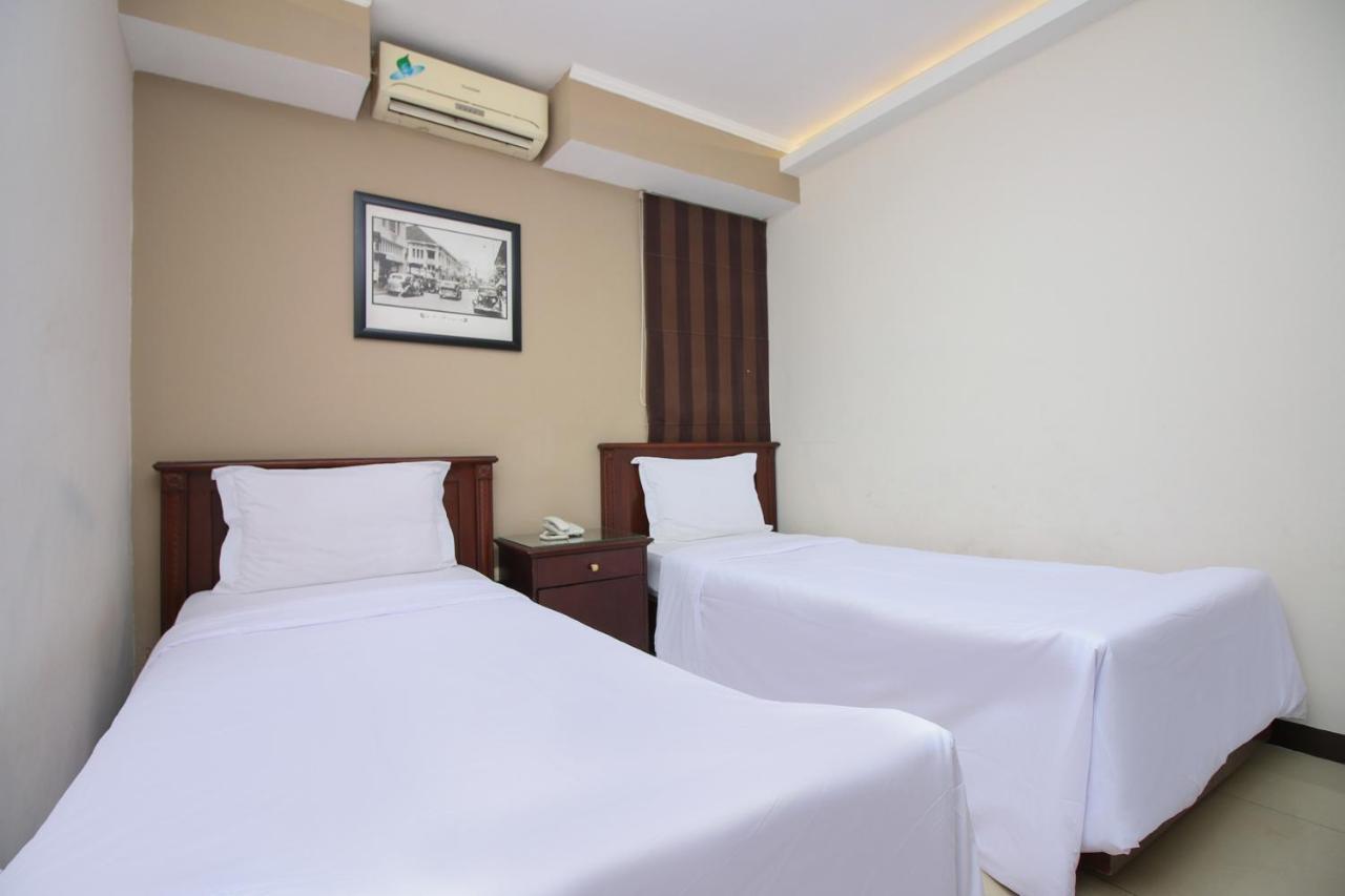 Sky Hotel Buah Batu 1 Бандунг Экстерьер фото