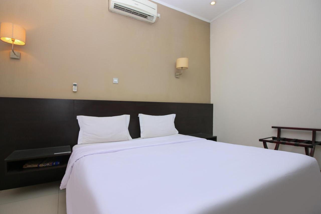 Sky Hotel Buah Batu 1 Бандунг Экстерьер фото