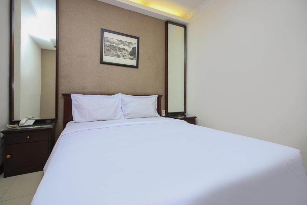 Sky Hotel Buah Batu 1 Бандунг Экстерьер фото