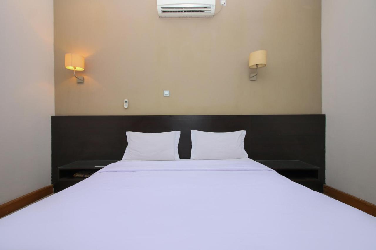 Sky Hotel Buah Batu 1 Бандунг Экстерьер фото