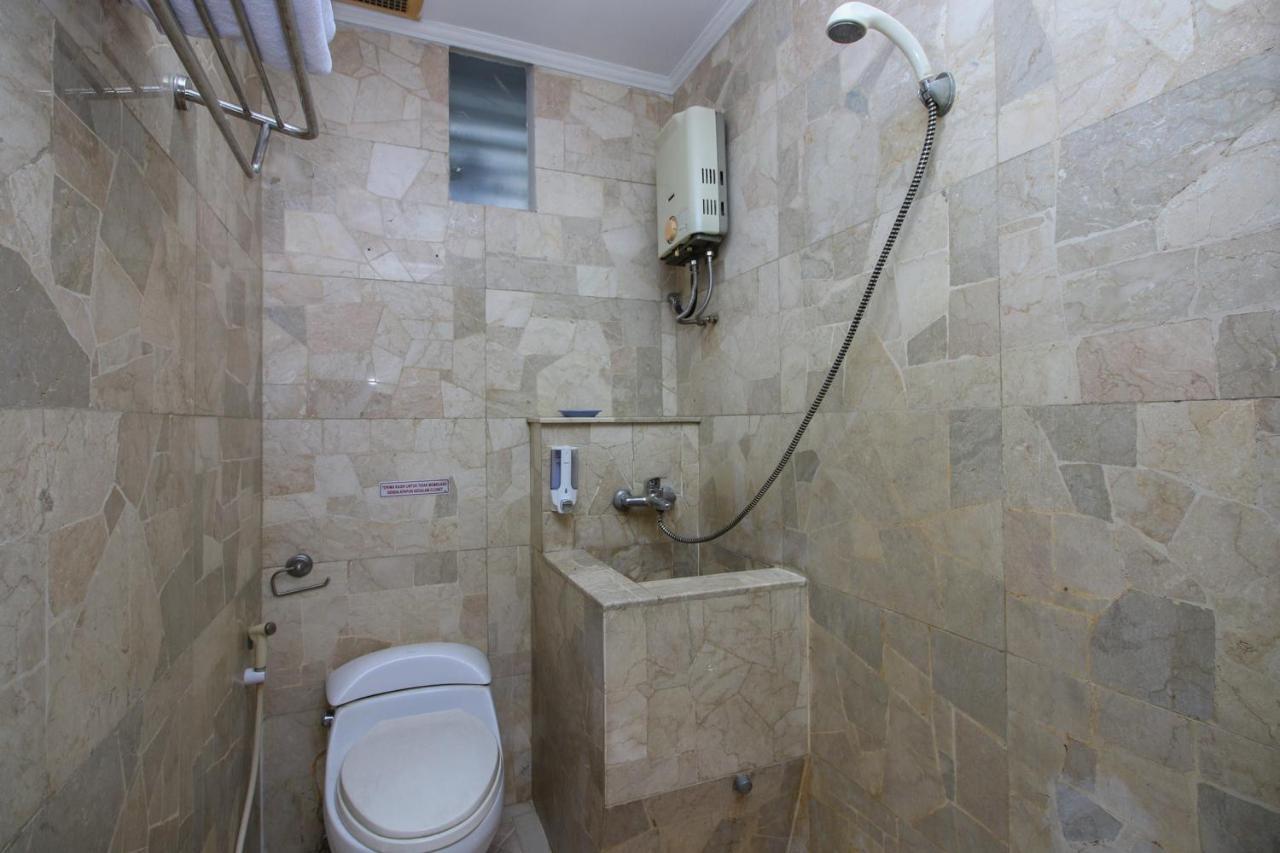Sky Hotel Buah Batu 1 Бандунг Экстерьер фото